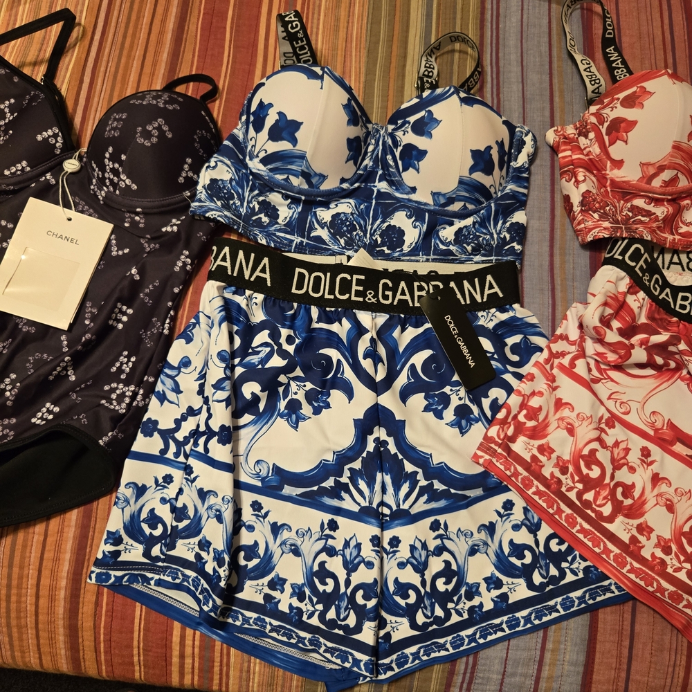 ❌❌SOLD❌❌ Elsewhere❌❌Dolce & Gabbana Blue and White Baroque Bra Set